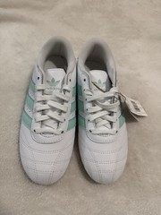 adidas Kids White Mint Green Striped Logo Lace Up Low Top Comfort Sneaker