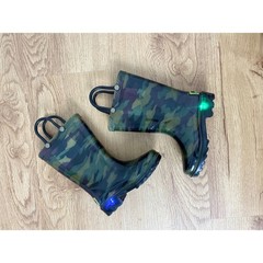 Western Chief Camo Light Up Rain Boots Kids Size 7 Olive Green Camo blue green