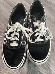 Vans Lace Up Black/White Checkerboard Skate Shoes Sneakers – Kids Youth Size 5.5