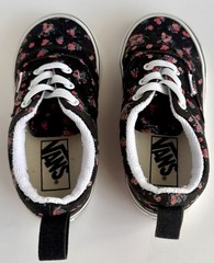 Kids VANS OFF THE WALL Ditsy Black Floral Sneakers Stretch Laces, Toddler 7.5