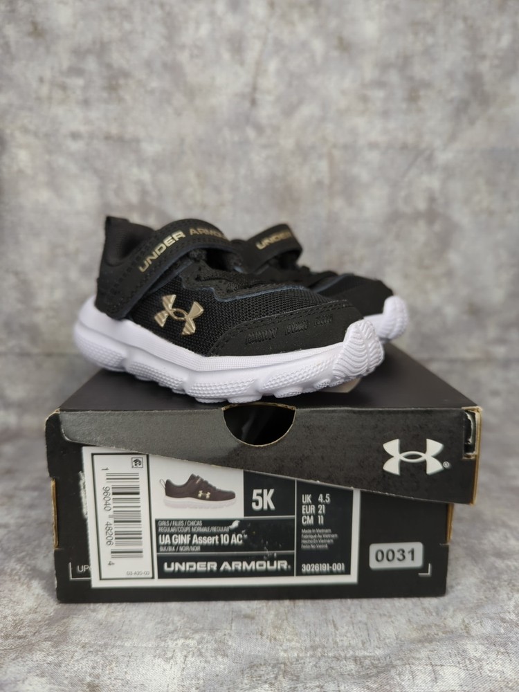 Under Armour GINF Assert 10 AC US Size 5K Black/White