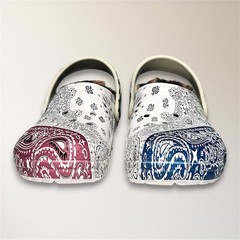 Crocs Classic Lined Bandana Zebra Clogs Kids J1 Paisley Faux Fur Multicolor NWT