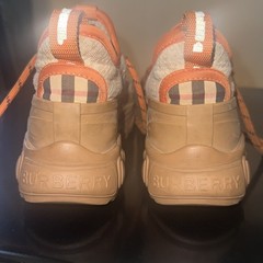 Burberry Kids Mini Arthur Knit Sneaker | Size 13.5 US | EU 32| UK 12.5
