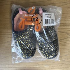 Northside Child Andy Slipper Size 2 Black with Gold spots Fuax Fur Rubber Sole