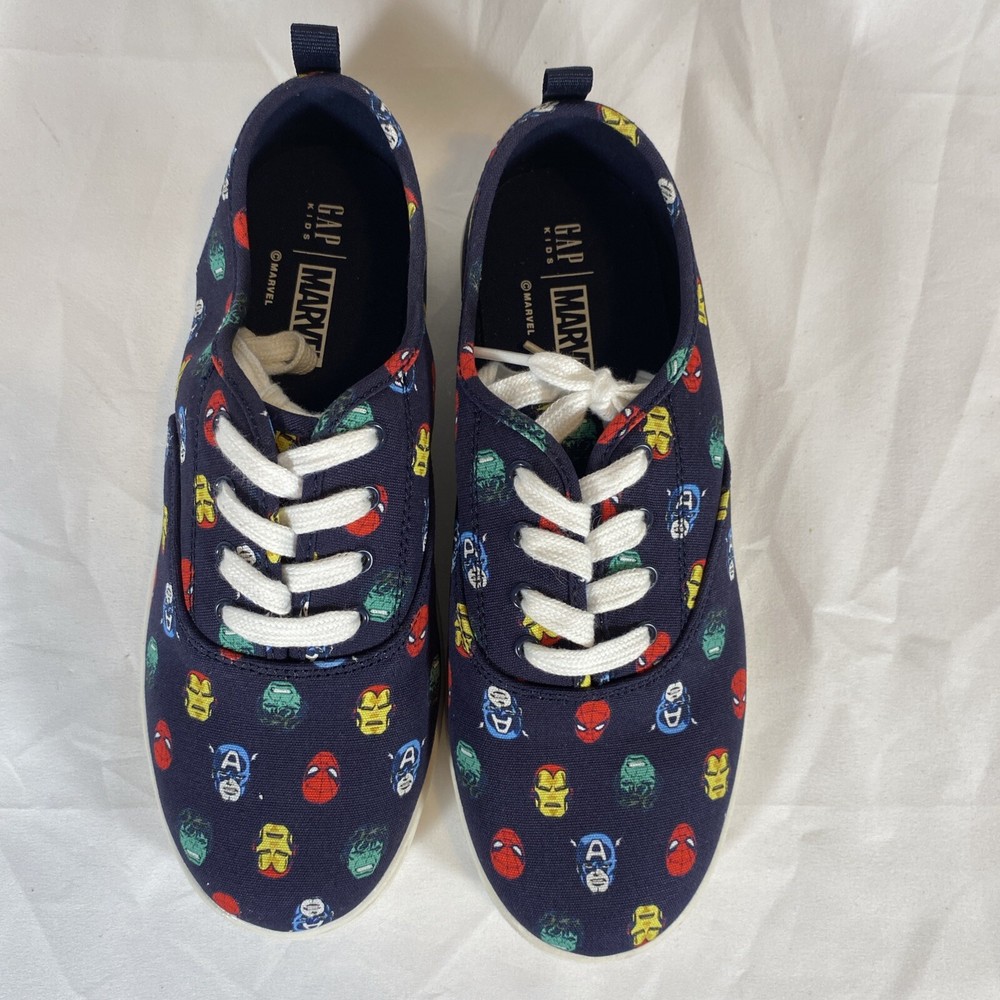 GUC Marvel Comic Superhero Hero Size Kids 5 Tie Shoes GAP