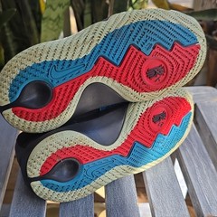Nike Kyrie Flytrap Kids Basketball Sneakers Black Blue Red US 4Y EU 36 Logo