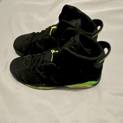 Jordan Air Jordan 6 Black Neon Green Suede High Top Kids Sneakers 6Y
