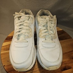 NIKE AIR MAX 90 LEATHER SIZE 7Y (GS) CD6864-100 TRIPLE WHITE SNEAKER BIG KIDS