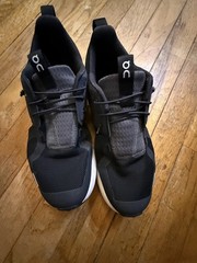 On Cloud Sky For Youth Black Eclipse Running Shoe Youth 6 Unisex with Cloudtec