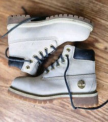 Premium Timberland Tan Black Kid Girls Boots Size 13 AO530