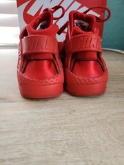 Nike Air Huarache Run Triple Red Running Shoes Style 654275-600 Youth Size 4.5Y
