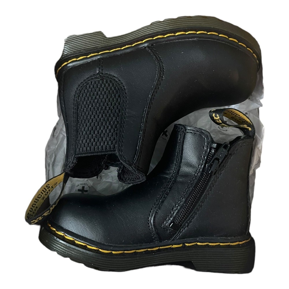 Dr. Martens Kid’s Collection 2976 Toddler Shenzi Chelsea Boot (Toddler)