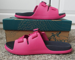 CHACO Slides Kids 6M Pink Chillos Youth Sandals Summer Beach Leisure NWT