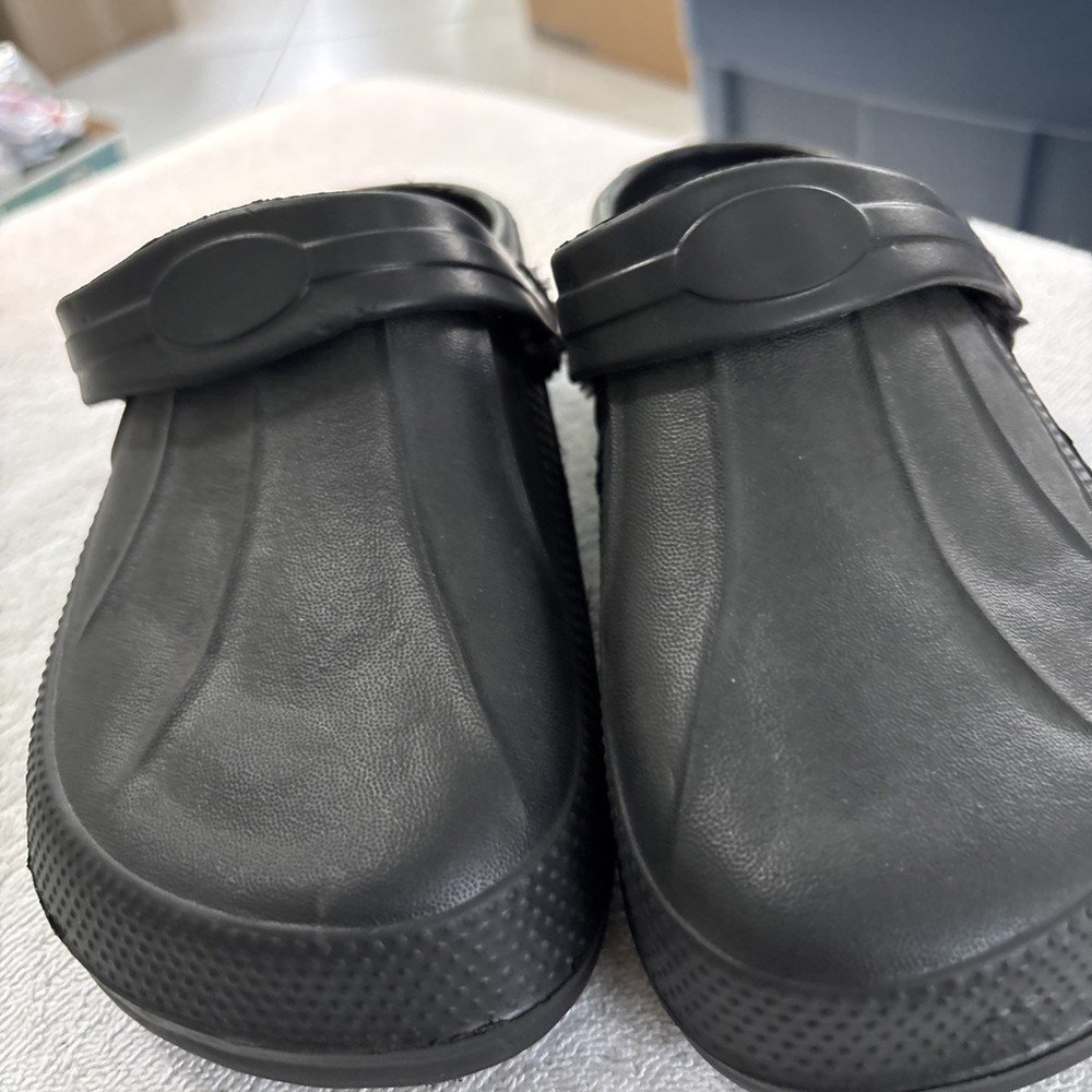 Kids Clogs Size L-2/3 Black Brand New