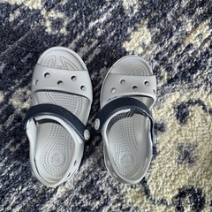CROCS Size 8 Gray/Navy Crocband Sandal ~Unisex Boys/Girls Moulded Croslite Strap