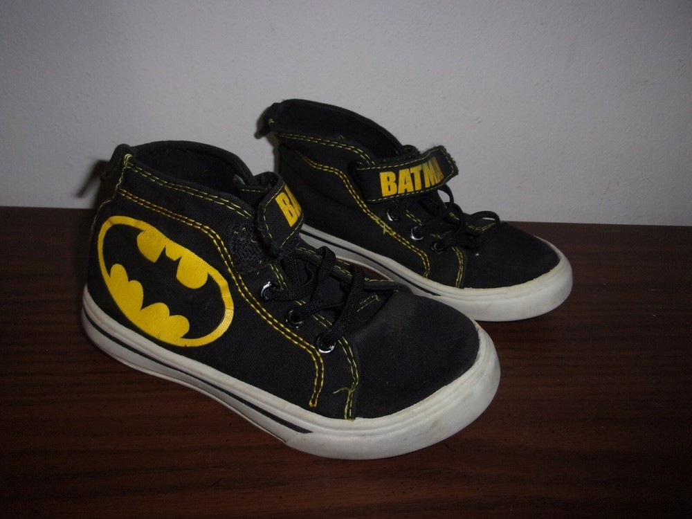 DC Comics Batman high top sneakers US 9 toddler