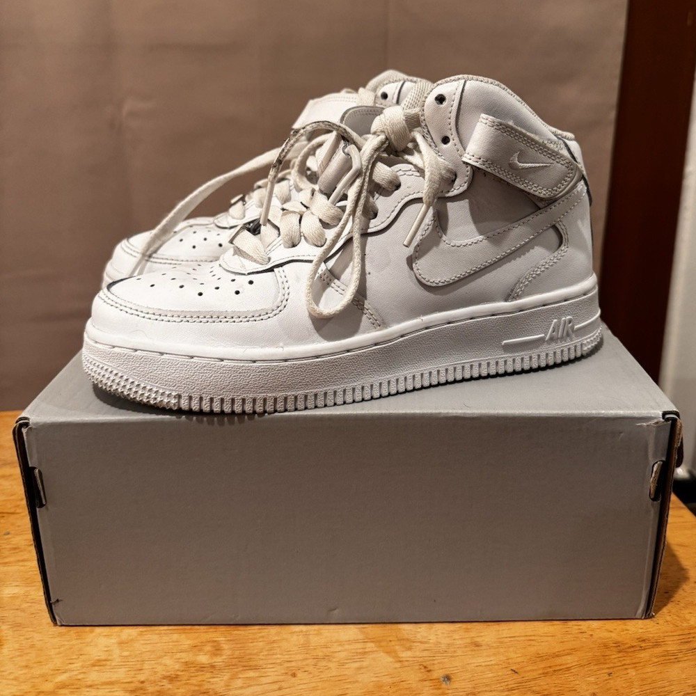 Nike Air Force 1 Mid LE (GS) White Leather Mid Top Sneakers Youth 4.5Y