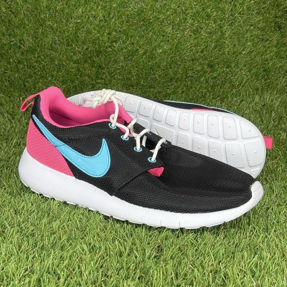 Nike Roshe Run One GS 599729-013 Size 6.5Y ‚Black/Pink Blast‘ Running Shoes