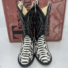 New Children’s Black And White Texas Brand Cowboy Boots. 11.5 11 1/2 D. 24-98