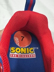 Kids Sneaker With lights Hook & Loop Sonic Logo