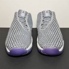Jordan Future Low GS Wolf Grey Basketball Sneakers / Size 7Y
