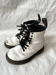 Dr Martens Boots 1460 Toddler size 7 white leather lace up zip docs combat