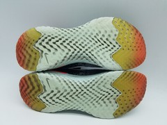 Nike Epic React Flyknit (GS) Youth’s Size 5Y Running Shoes Gunsmoke