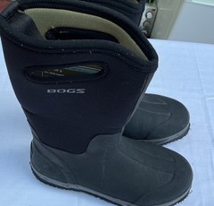 Bogs Classic High Boots Youth Size 5 Black Good Waterproof Insulated Neoprene