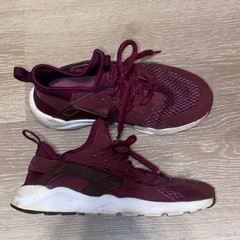 Nike Air Huarache Maroon 3Y Sneakers