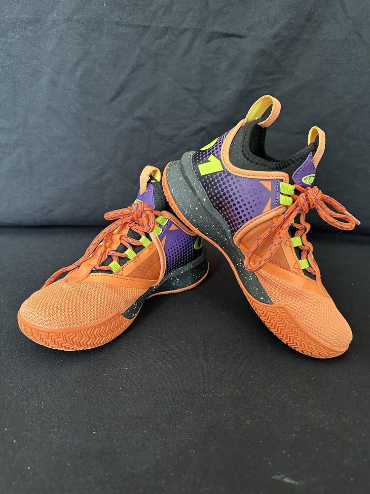 AND1 Charge High Volt Kids ~ Attack Volt Orange ~ Youth Sneakers ~ Size 4