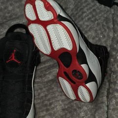 Jordan 6-rings „Black Varsity Red“ Kids Size 4.5