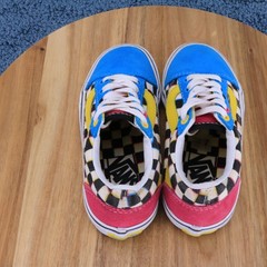 Vans Old Skool Colorshift MTV Pink/Blue/Yellow Checkerboard Low Shoes Kid Sz 12