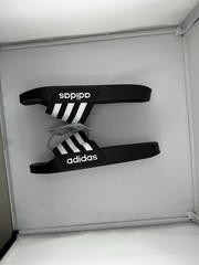 Adidas Adilette shower K Slide Sandal black/ white Unisex Kids- Brand new!!