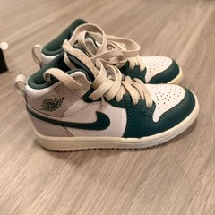 Nike Air Jordan 1 Mid SE PS White Oxidized Green Sail FQ8087-103 Size 11C Kids W