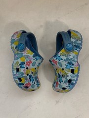 CROCS Size Kids 8 Blue Stitch Tropical Classic Clogs Travel Vacation Disney