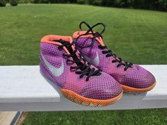 Nike Kyrie 1 Easter 2015 Basketball Unisex Youth Size 6Y
