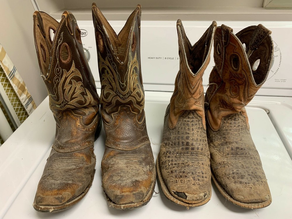 YOUTH ARIAT BOOTS, 10006726, PRINTED CROC SIZE 2 + JUSTIN youth boots size ?