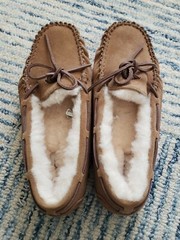 Ugg Australia DAKOTA Fur Chestnut Slippers Kids Sz 4