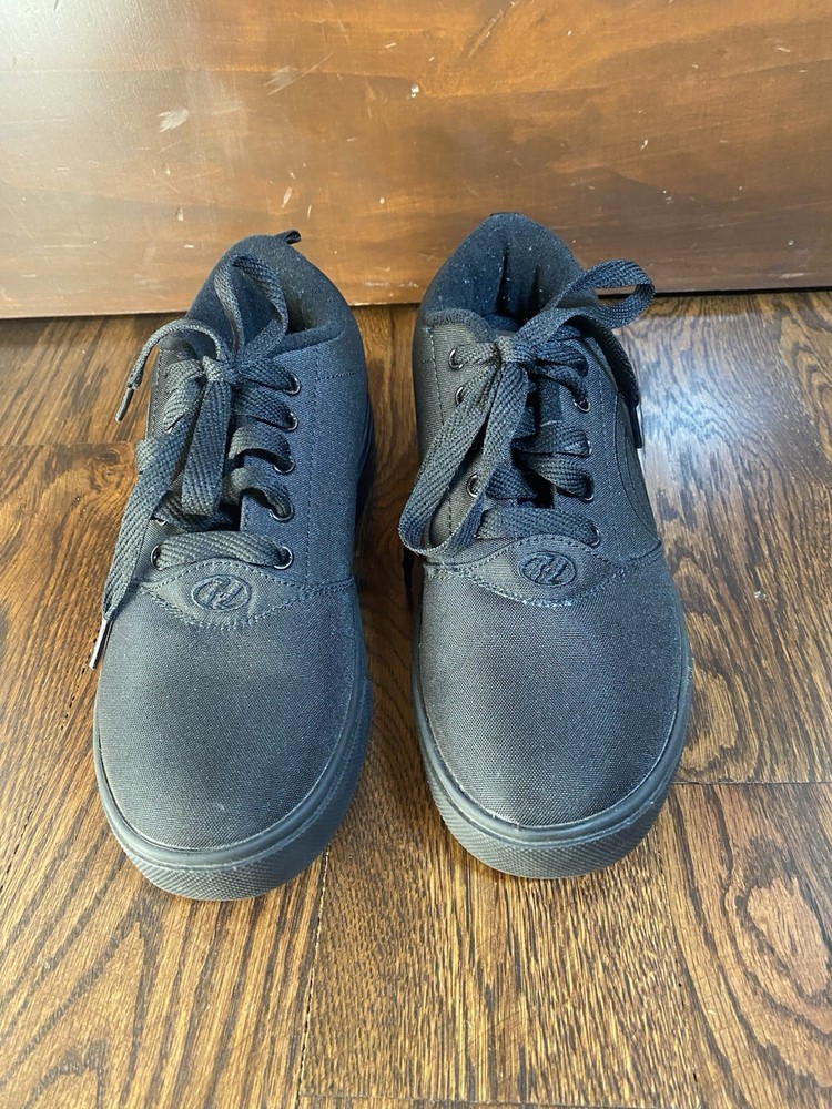 Black Heelys Youth – Size 5 – Missing Wheels