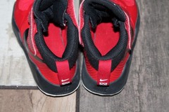Nike Team Hustle D9 PS ‚University Red‘ AQ4225-600C 10.5 C