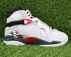 Kid’s Size 5Y Air Jordan 8 Retro ‚Bugs Bunny‘ 305368-100