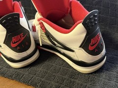 Nike Air Jordan 4 Retro Fire Red 2020 GS Size 5.5Y Women’s Size 7 US 408452-160