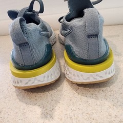 NIKE EPIC REACT FLYKNIT 2 SNEAKERS KID’S YOUTH Sz 6Y