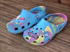 Crocs Marbled Tie Dye Clogs Colorful Size Kid’s J1 Teal Pink Yellow Sz 1