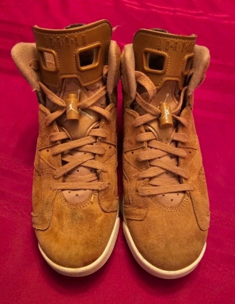 Air Jordan Boys 6 Retro Wheat Gold 384665-705 Basketball Sneakers Size 6Y Unisex