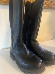 Kids boots