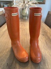 Hunter Original Tall Gloss Youth Wellington Boots Sz 4 Coral Orange Preowned