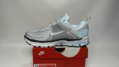 Nike Vomero 5 GS Metallic Silver Glacier Blue Kids Size 6.5Y HQ3255-043
