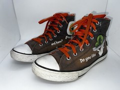 Converse Dr. Seuss Green Eggs And Ham Very Rare Kids/Junior Size 5 shoes