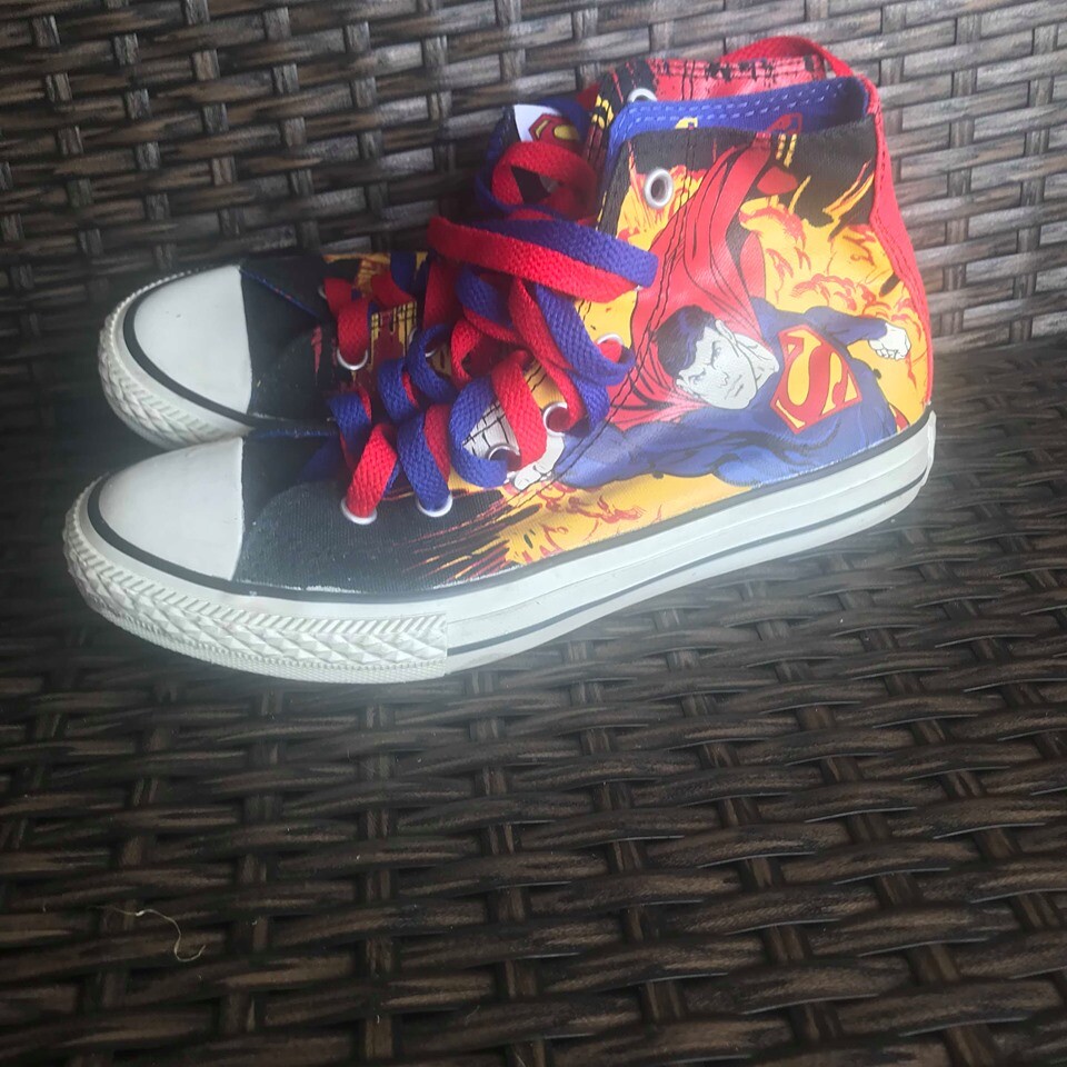 Chuck Taylor Converse All Star Superman Comics Hi-Top Sneaker Junior Size 3